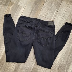 AMERICAN EAGLE Solid Black Skinny Jeans Sz 4